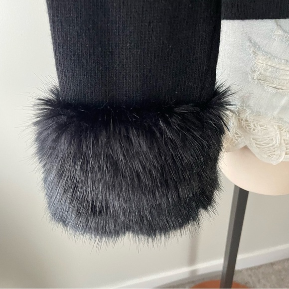 Banana Republic Merino Wool Cashmere Double Breasted Faux Fur Cuff Knit Sweater - Picture 4 of 8